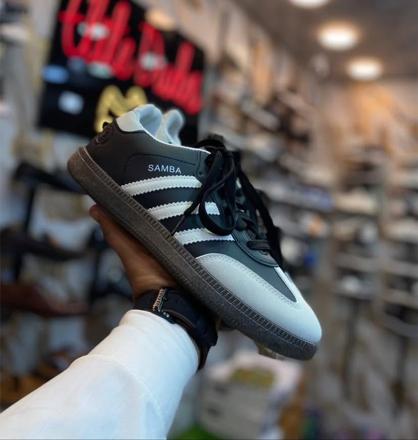 ADIDDAS SAMBA - BLACK